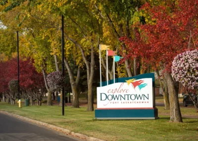 Explore Downtown Ft Saskatchewan sign in the fall